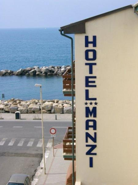 Manzi 3* Marina Di Pisa