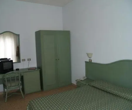 Hotel Manzi Marina Di Pisa Extérieur photo